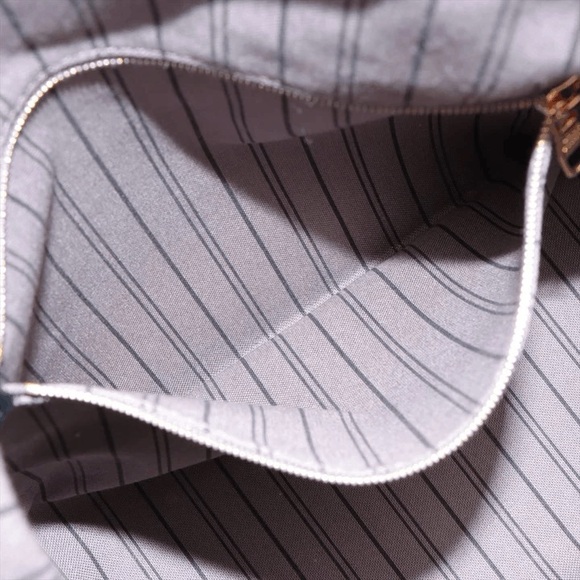 Authentic Louis Vuitton Bagatelle Empreinte NEW black with 2 straps - Picture 6 of 15